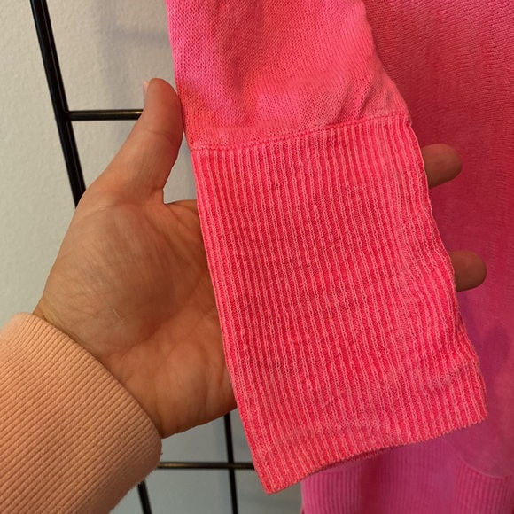 Lilly Pulitzer 100% Linen V-Neck Tunic Top Barbiecore Pink Ribbed Cuffs & Waist - Picture 3 of 9